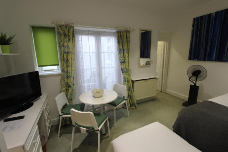 Stay In Serviced Apartments Queensway London Exteriör bild