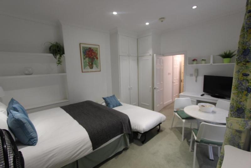 Stay In Serviced Apartments Queensway London Exteriör bild
